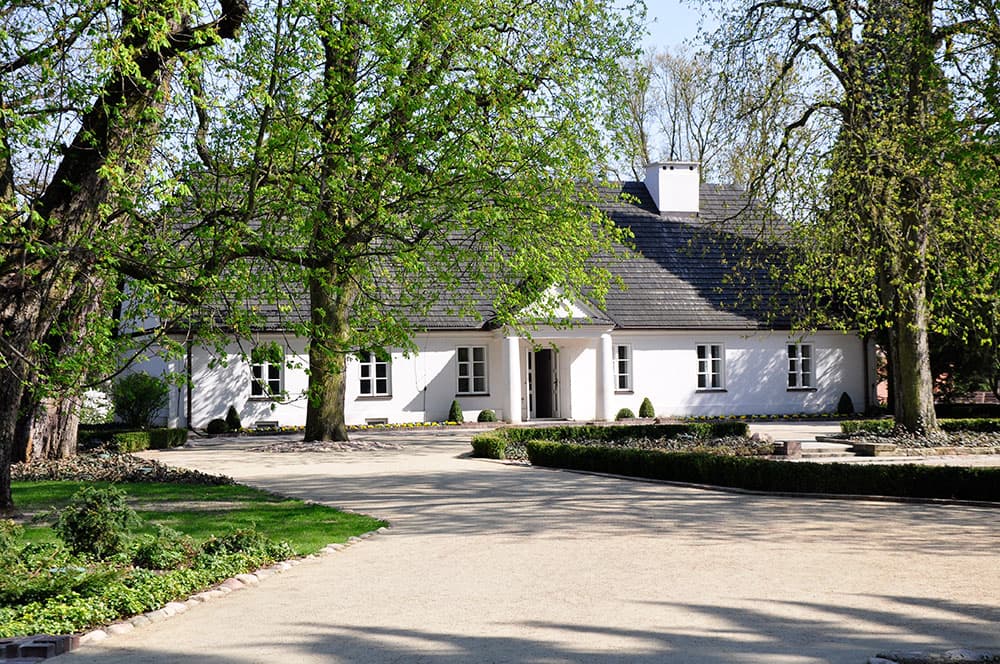 Żelazowa Wola – Niepokalanów